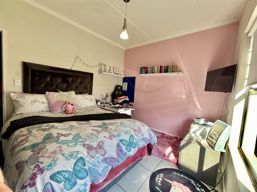 To Let 3 Bedroom Property for Rent in Sandown Western Cape